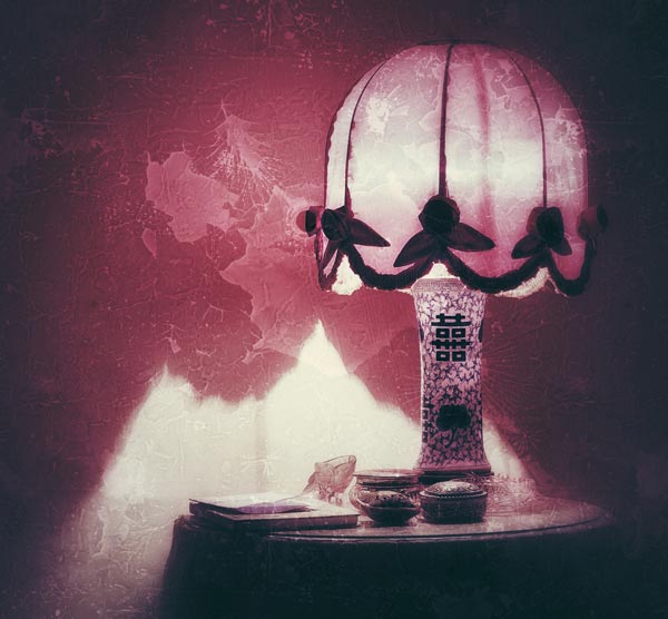 image of a lamp with a pink lampshade
